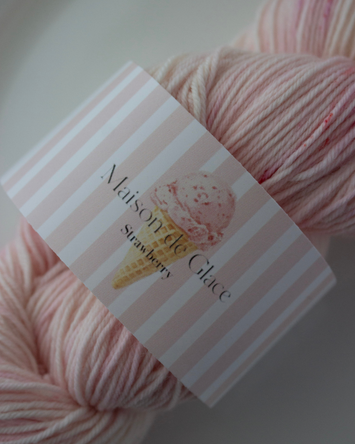 Maison de Glace - Strawberry 〈sock yarn〉