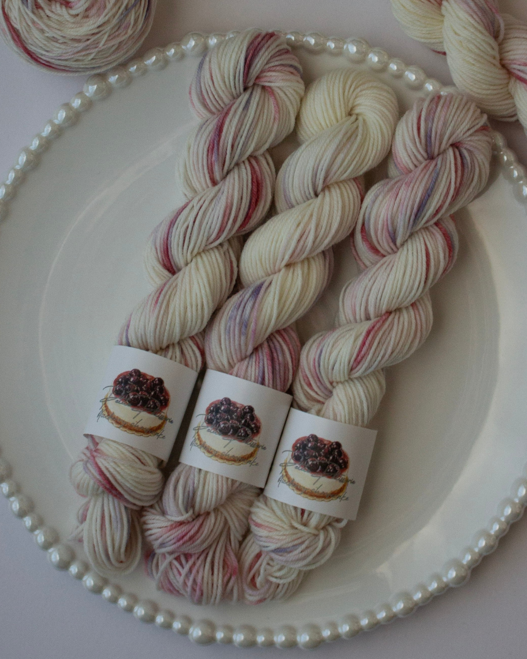 Petite Pâtisserie – blueberry cheesecake mini 〈sock yarn〉