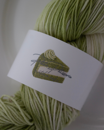 Petite Pâtisserie – matcha cake 〈sock yarn〉