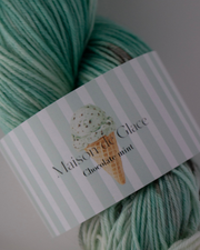 Maison de Glace - Chocolate mint 〈sock yarn〉