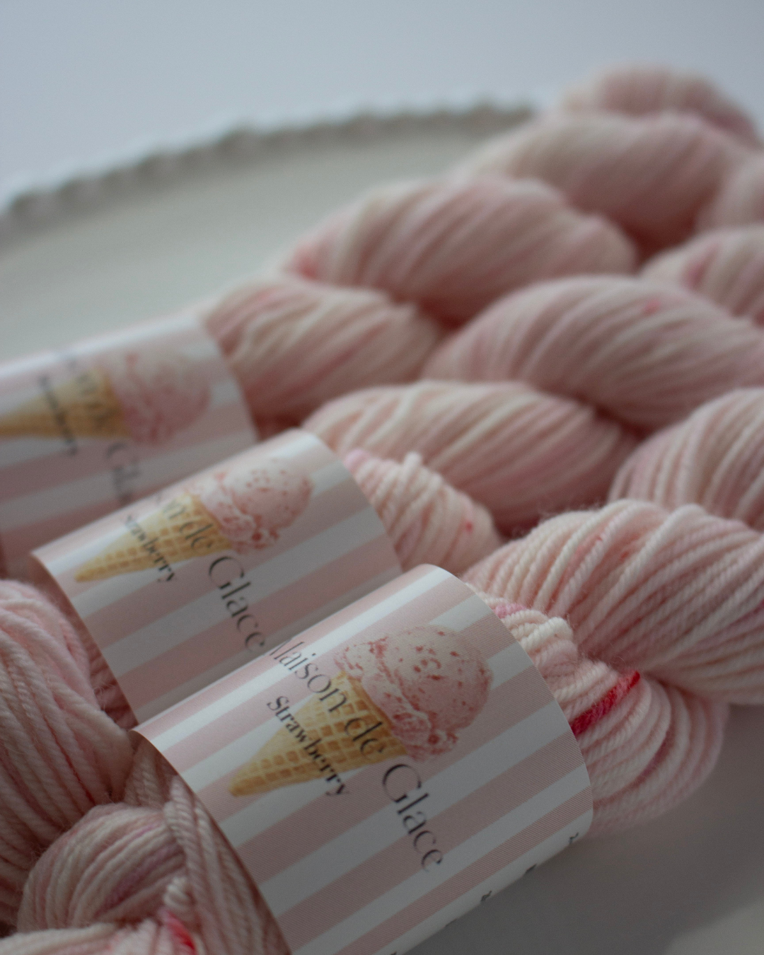 Maison de Glace - Strawberry mini 〈sock yarn〉
