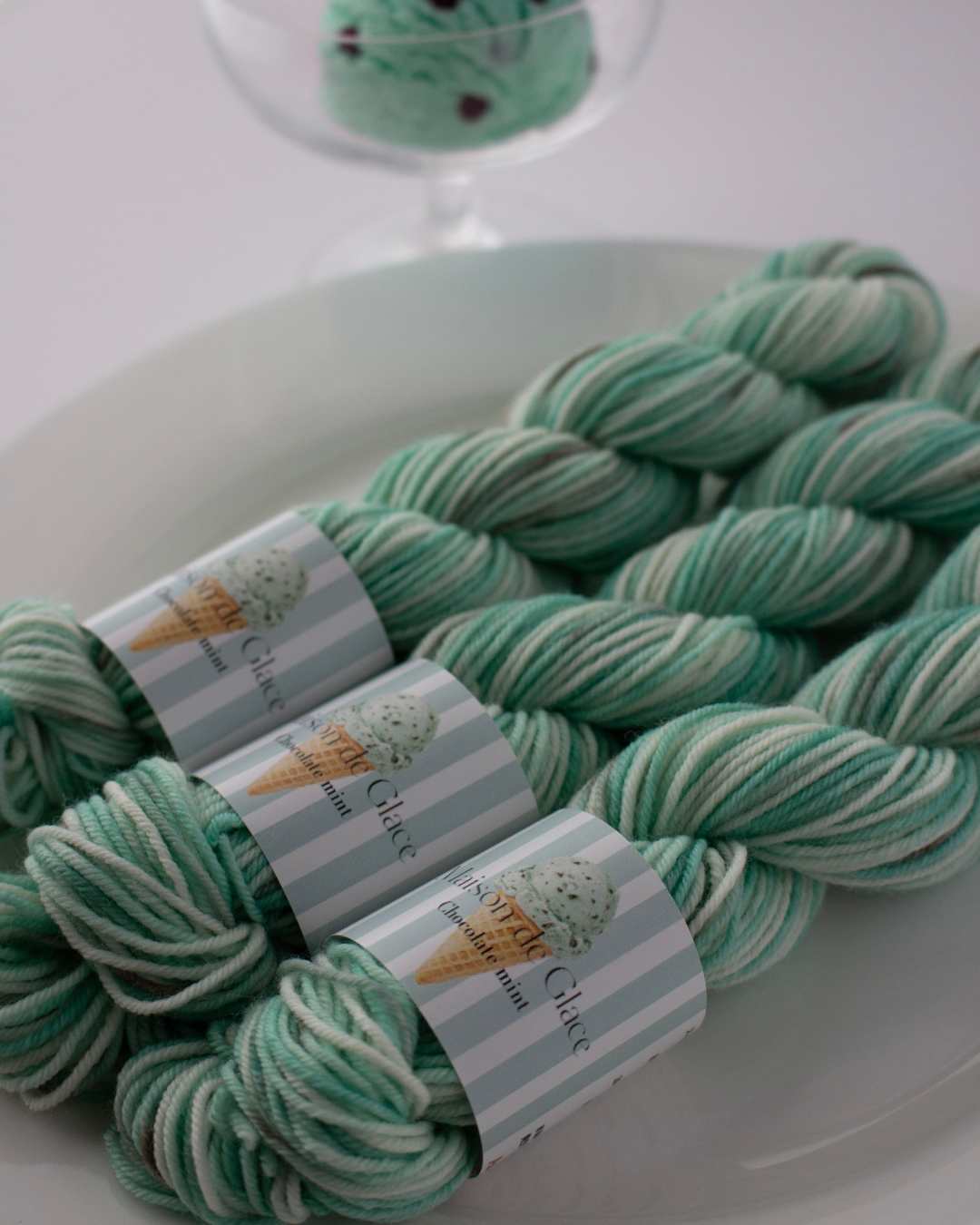 Maison de Glace - Chocolate mint mini 〈sock yarn〉