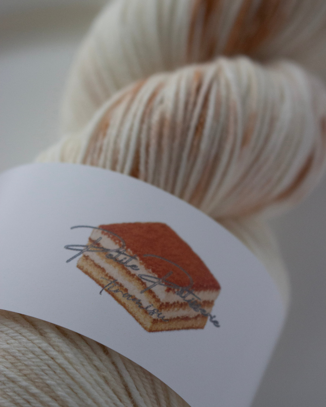 Petite Pâtisserie – tiramisu 〈sock yarn〉