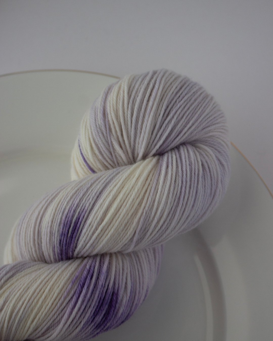 Maison de Glace - Grape 〈sock yarn〉