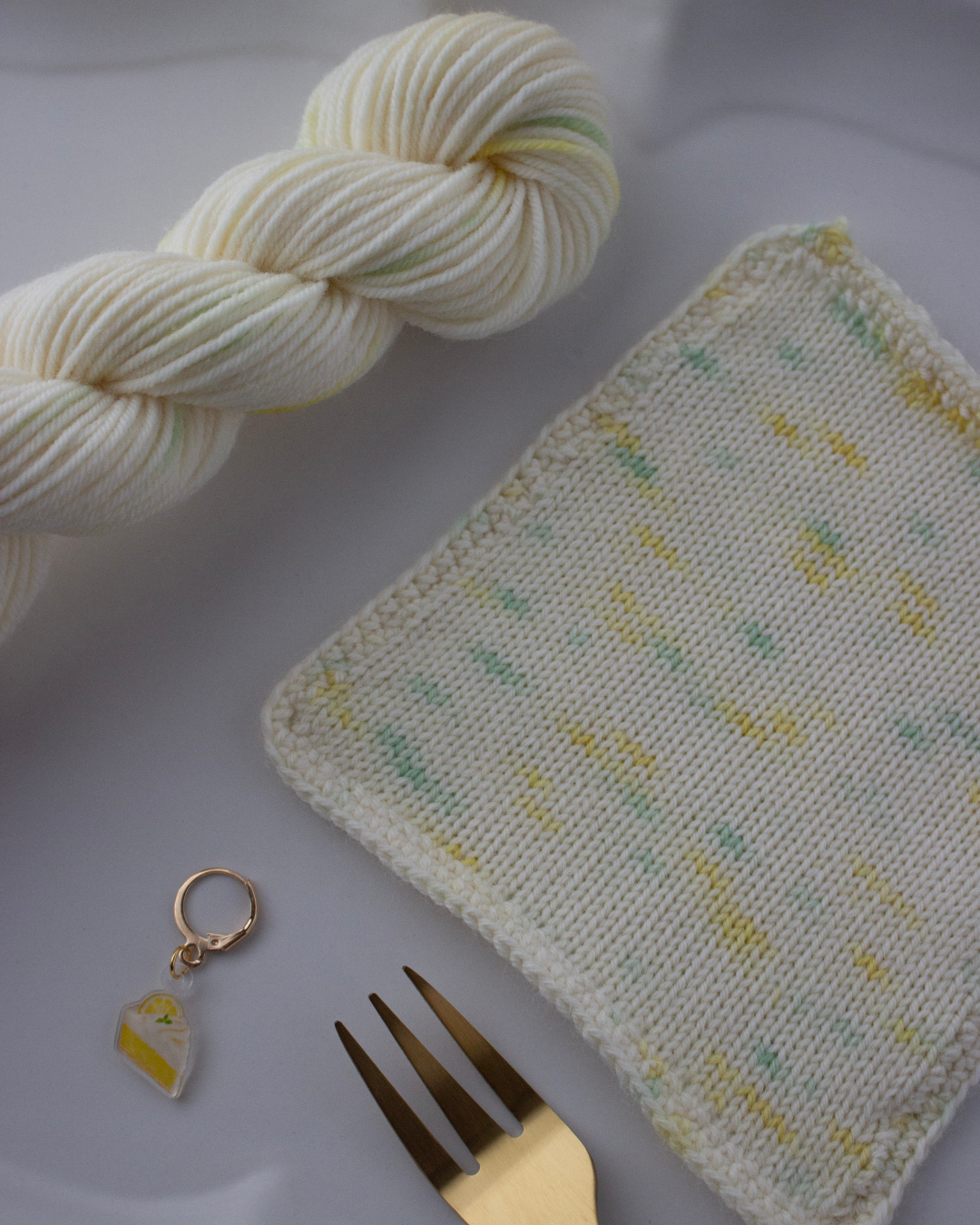 Petite Pâtisserie – lemon cake 〈sock yarn〉