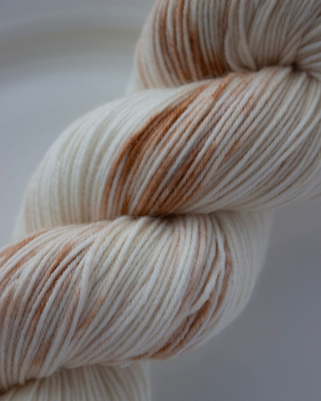 Petite Pâtisserie – tiramisu 〈sock yarn〉