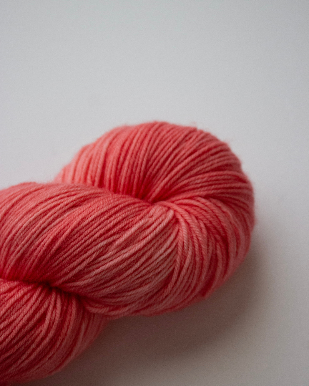 Pure Tone – coral 〈sock yarn〉