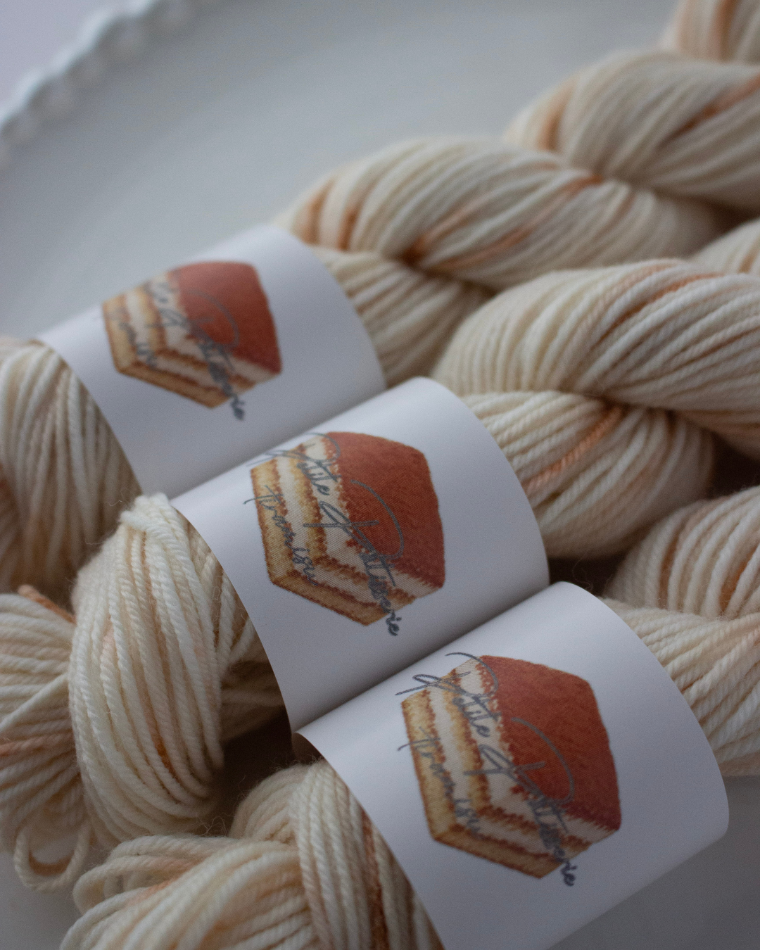 Petite Pâtisserie – tiramisu mini〈sock yarn〉